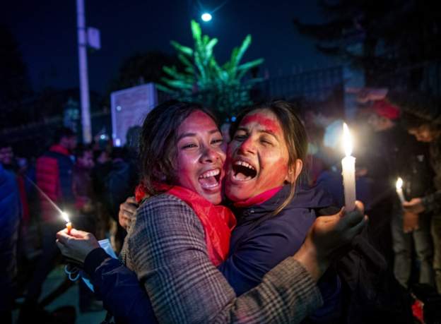 संसद पुनर्स्थापनाको खुसीयालीमा देशभर दिपावली, सामाजिक संजालमा सर्वोच्चको प्रशंसा