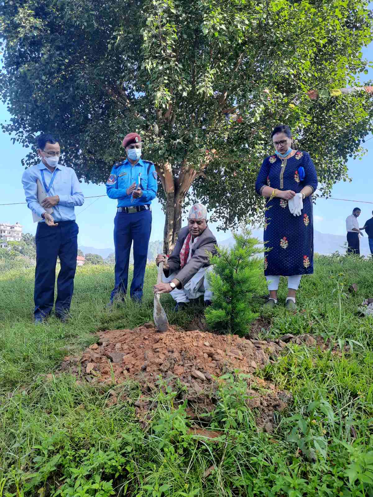 जगडोलको शाहीद पार्क वृक्षाराेपणको पार्क बन्दै सोमबार अर्को वृक्षाराेपण सम्पन्न