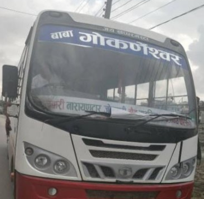 बस चालक बस भित्रै मृत अवस्थामा फेला परे