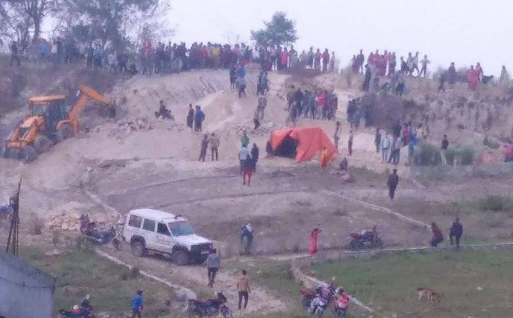 भक्तपुरमा जग्गा प्लटिङको ढिस्कोले पुरिँदा दुई जनाको मृत्यु