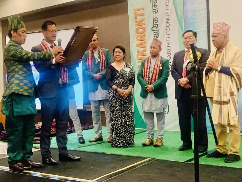 उपन्यासकार लीलबहादुरलाई ‘स्वीकारोक्ति आजीवन सिद्धि’ पुरस्कार