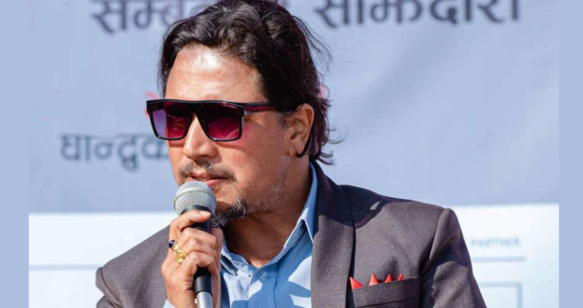 हर्क र बालेनलाई दिपकराजको व्यंग्य: लठ्ठी नै जुधाएर भाँच्यौ भने के टेक्छौ ?