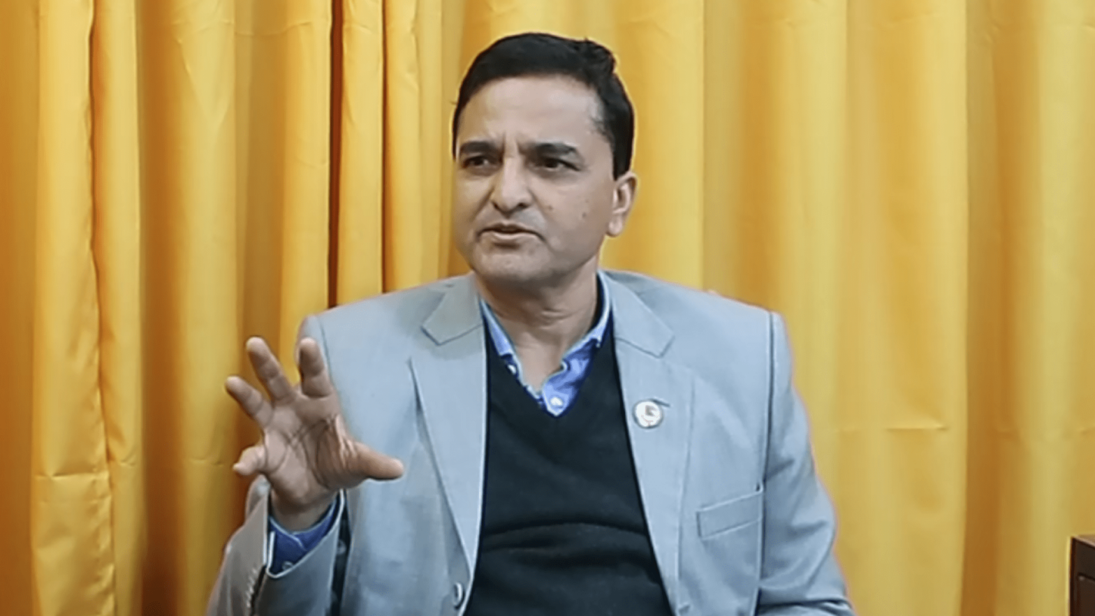 एमाले सचिव  भट्टराईमाथि इलाममा कालो झण्डा देखाइयो