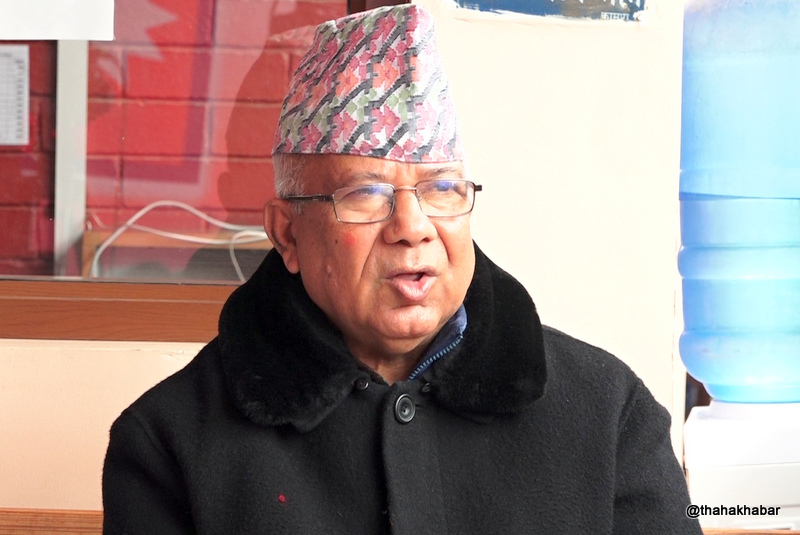 माधव नेपाल भन्छन् : ओलीले कांग्रेससँग मिलेर सरकार बनाउन खोज्दैछन्