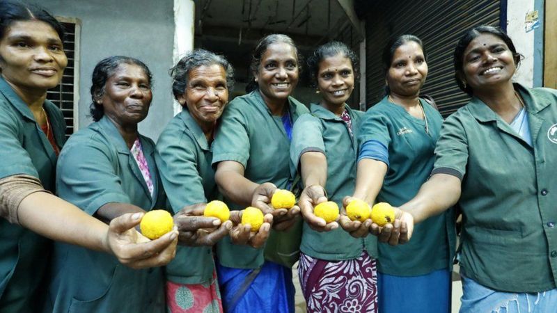 जब ११ जना सफाईकर्मीलाई १० करोडको चिट्टा पर्यो