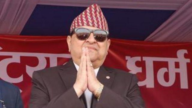 समर्थकलाई पूर्वराजाको सन्देश : मैले नजिकबाट नियालिरहेको छु