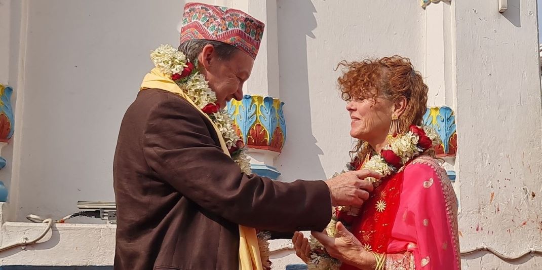 बेलायती राजदूत दम्पत्तिले जनकपुरधाममा मनाए २२ औं वैवाहिक वर्षगाँठ