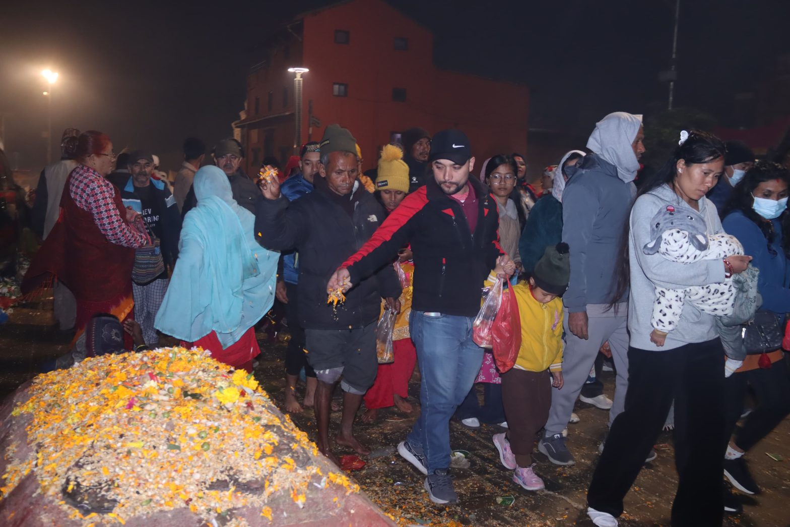 बालाचतुर्दशी : डोलेश्वर,ज्योतिर्लिङ्गेश्वर र गोकुलधाममा छरियो शतबीज