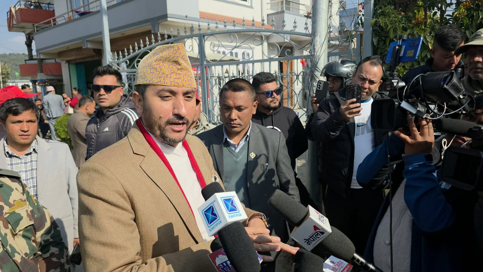 सरकारले निर्वाचनको वातावरण बनाएको छ : मन्त्री खरेल
