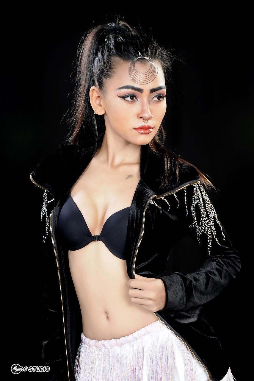 डान्सलाई ‘हेप्ने सोच’प्रति चुनौती दिँदै ईशा, नाचेरै बनाइन् आमाका लागि घर
