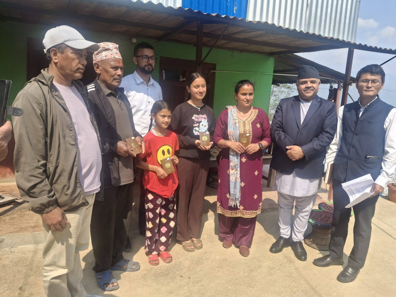सबै जिल्लामा पुग्यो ‘सरकारी कुरियर सेवा’, यी कागजात पुग्छन् व्यक्तिको घरसम्मै