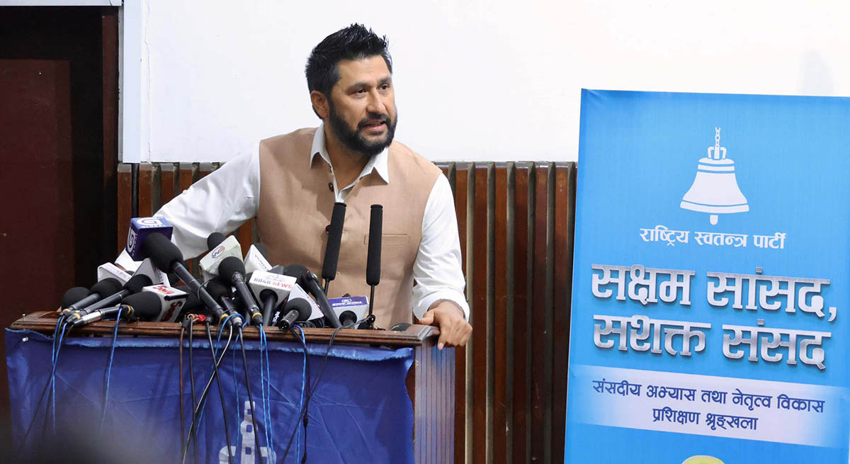 सञ्चारमाध्यममा सवारी अवरोध जसले गरेको भए पनि कारबाही हुन्छः सभापति लामिछाने