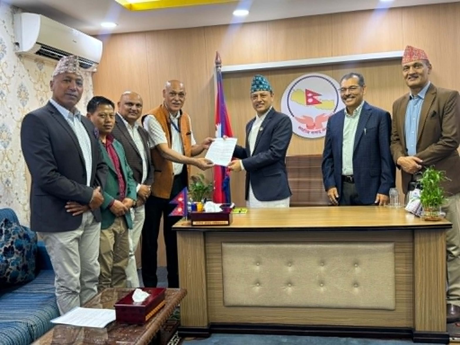 नेपाली मूलका मानिसलाई फरक ढङ्गले समेट्नुपर्छः सभामुख अर्याल