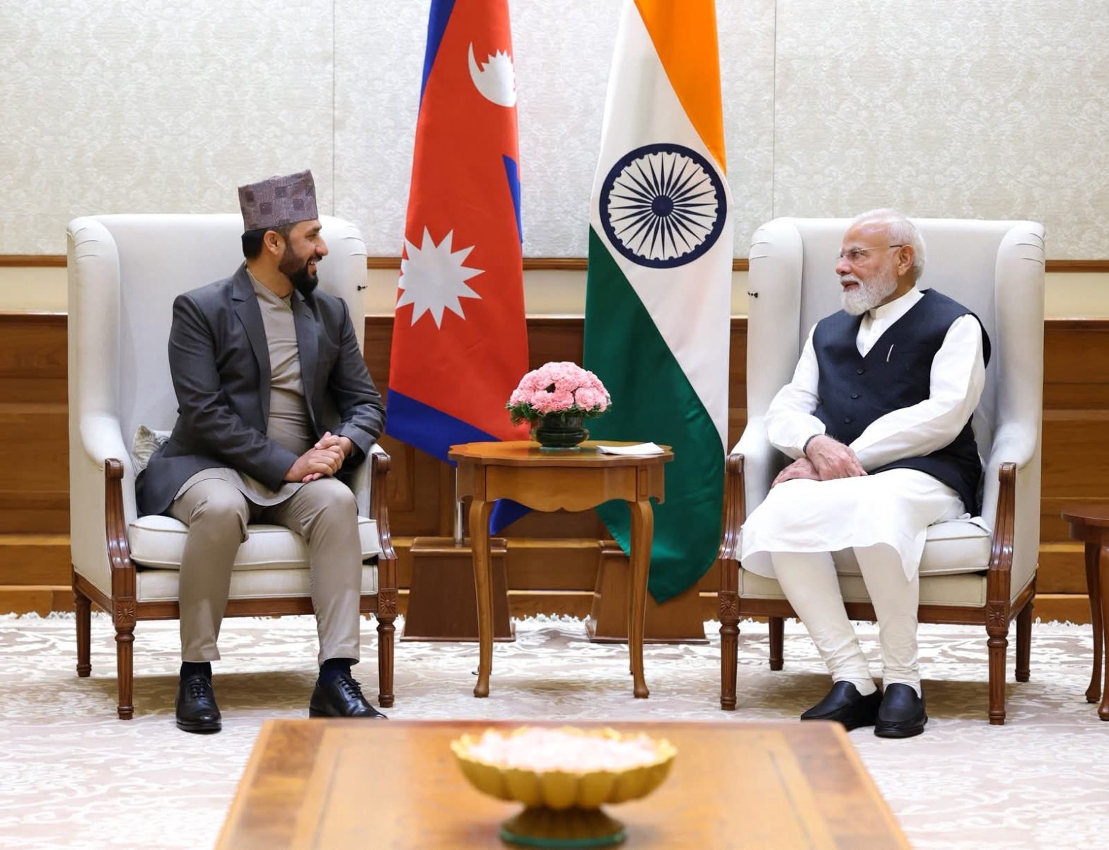 भारतका प्रधानमन्त्री मोदी र सभापति लामिछानेबीच भेटमा के भयो कुराकानी ?