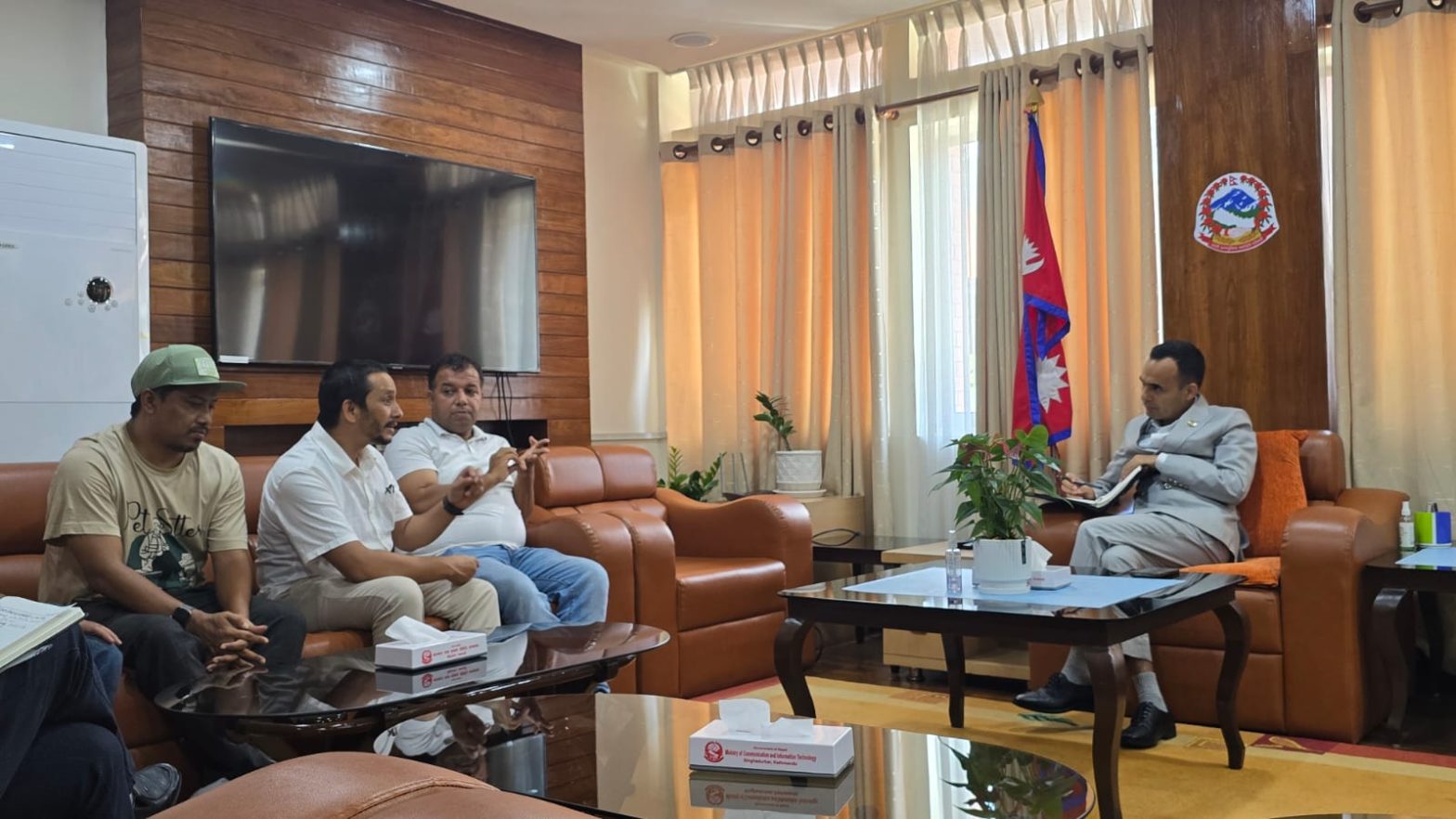 चलचित्र क्षेत्रलाई उद्योगका रूपमा मान्यता दिन पहल