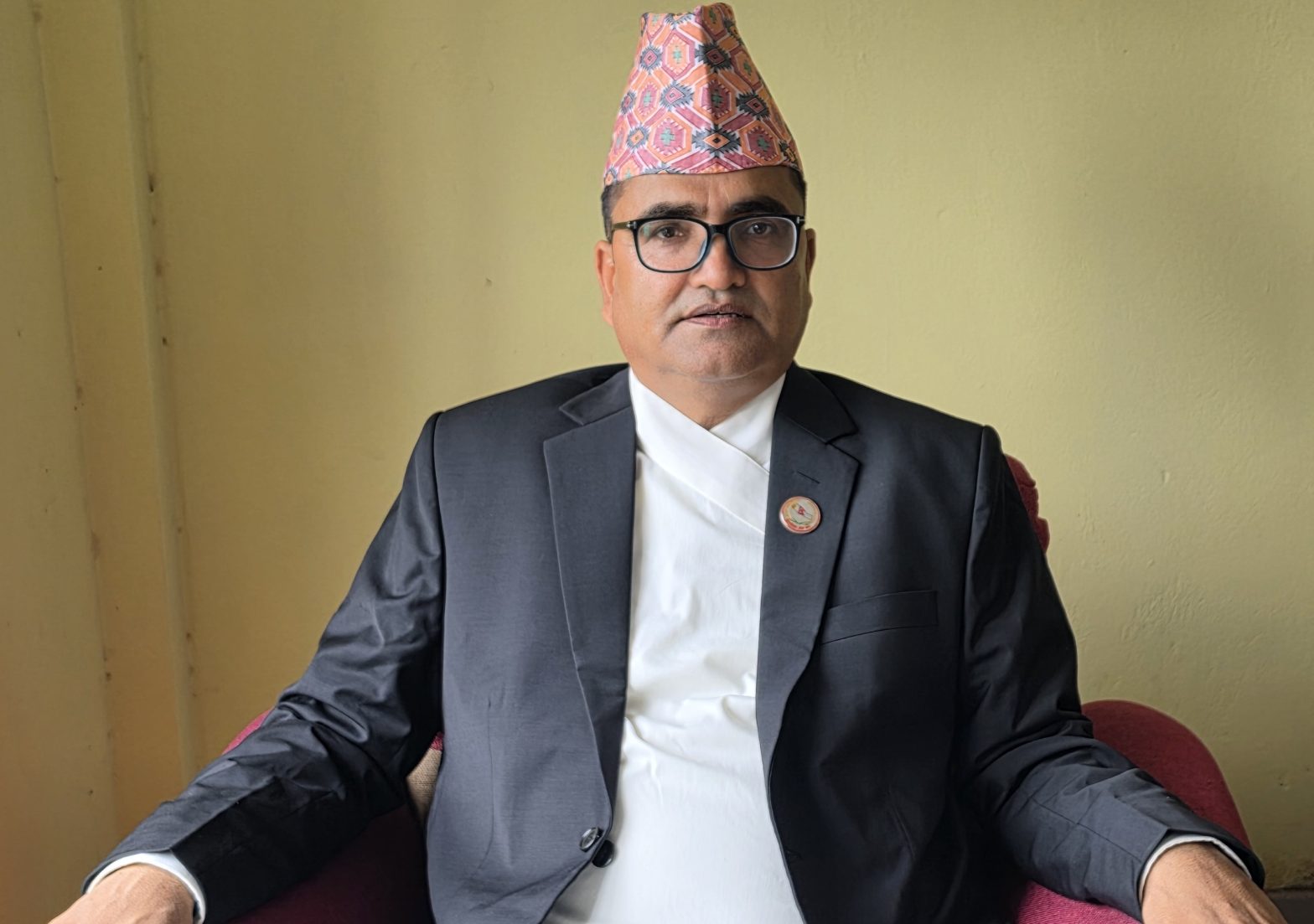 सुदूरपश्चिमका मुख्यमन्त्री भट्टले विश्वासको मत लिँदै