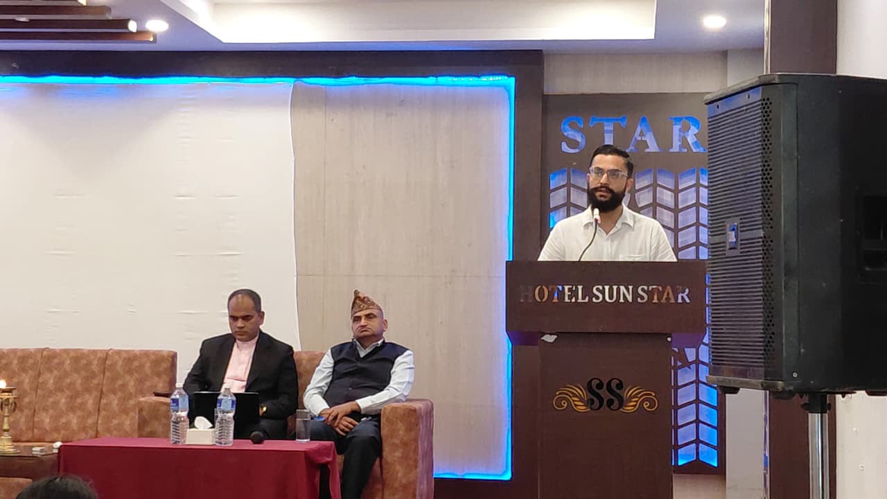 लुम्बिनी बौद्ध विश्वविद्यालयलाई विशिष्ट पहिचान कायम गर्न मन्त्री पोखरेलको निर्देशन